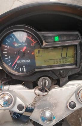 SUZUKI GSR 125S 